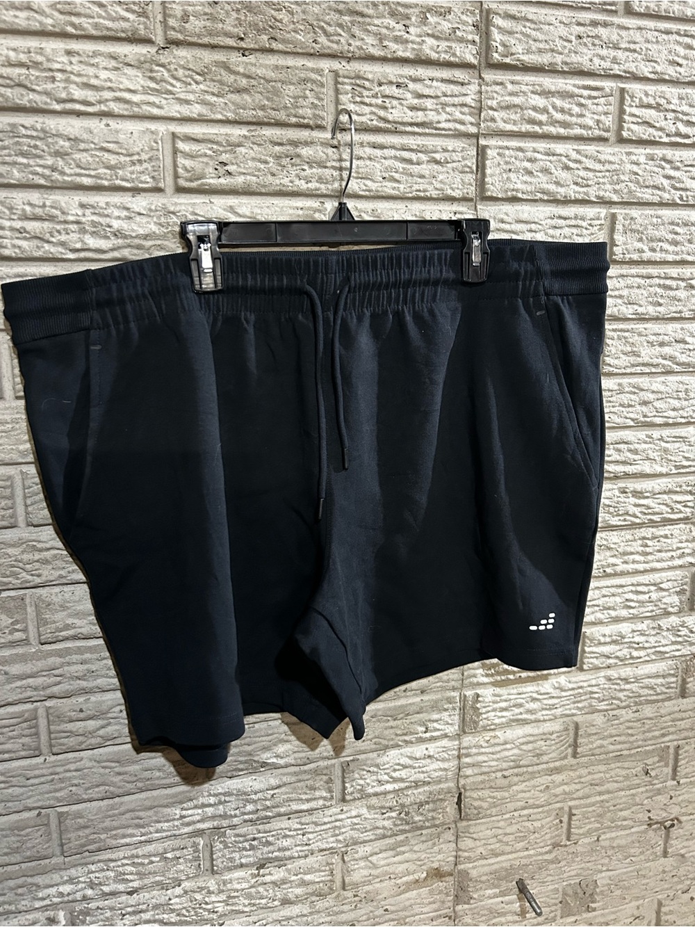 Men's Black Athletic Shorts Knit Size 3XL Drawstring Pockets 7 inch Inseam
